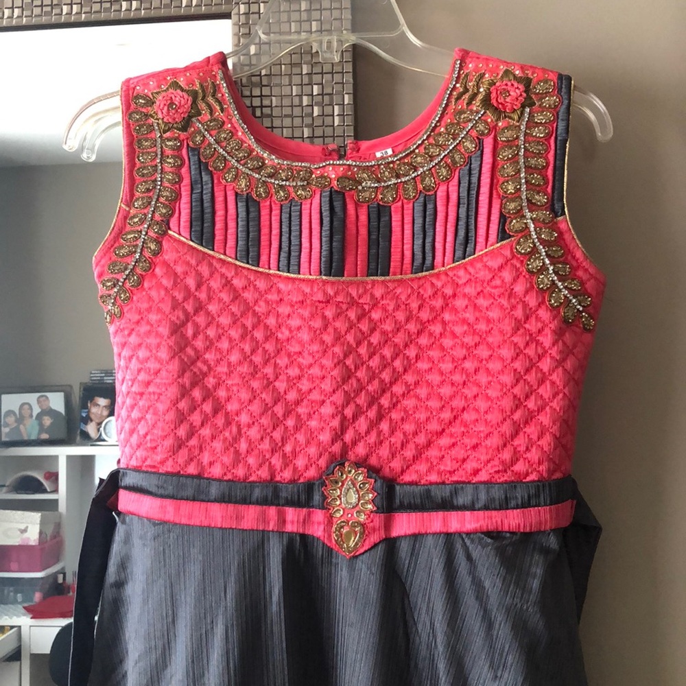 Beautiful long dress is like new!